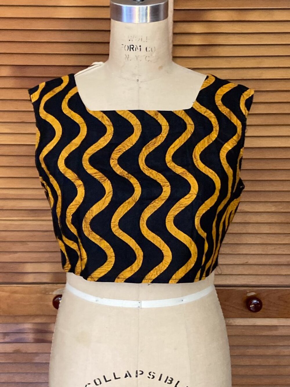 African Batik Print Cotton Crop Summer Top Buttons in Back